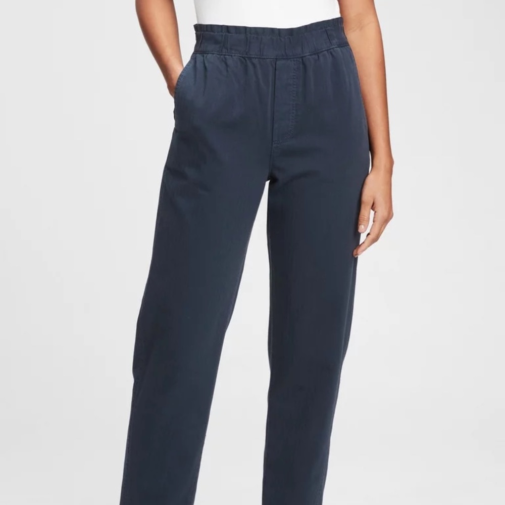 Gap High Rise Paperbag Pull-on Straight Leg Pants with Washwell in Navy Blue